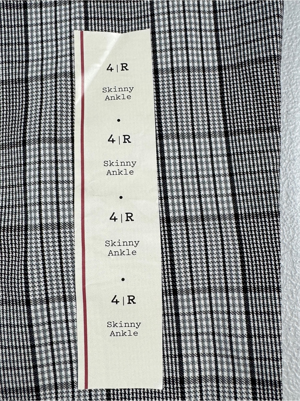 A New Day Skinny Ankle Pants Womens 4 Gray Black Plaid High Rise Fitted NWT - Picture 3 of 7